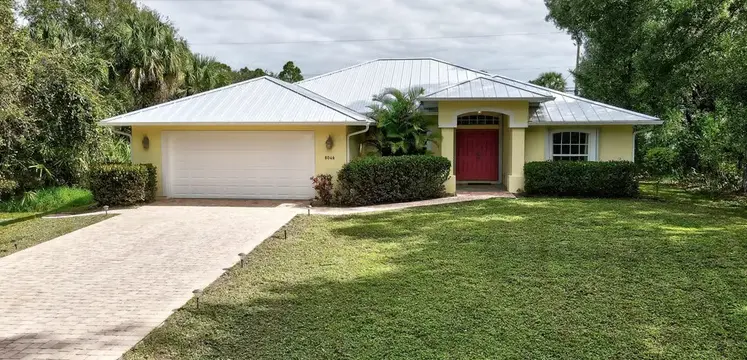 8046 105th Ave​ front